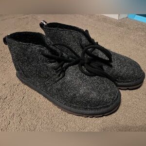 UGG lace up booties ♥️